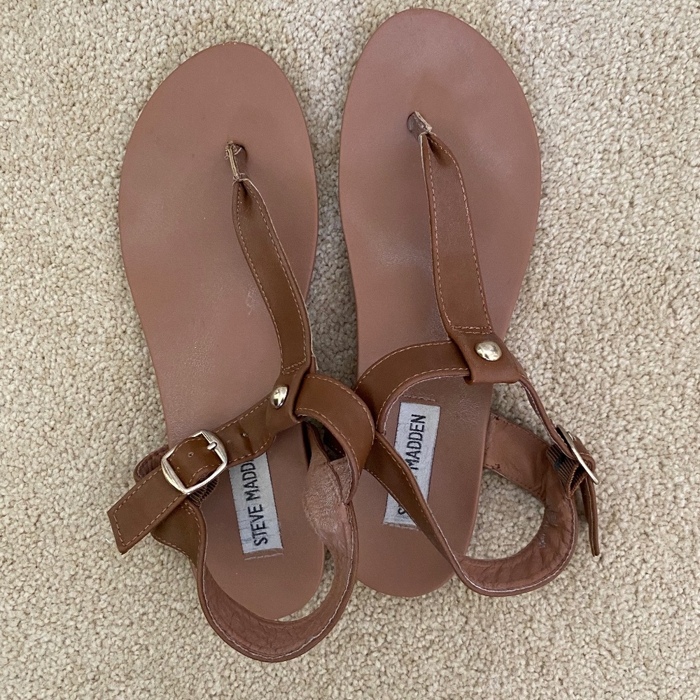 Steve Madden T Strap Leather Thong Sandal